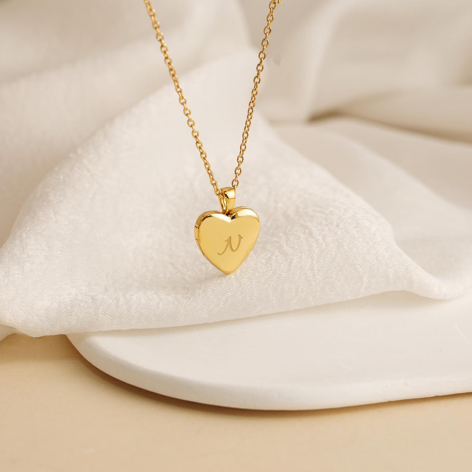 Collier photo personnalisé médaillon gravé coeur acier inoxydable