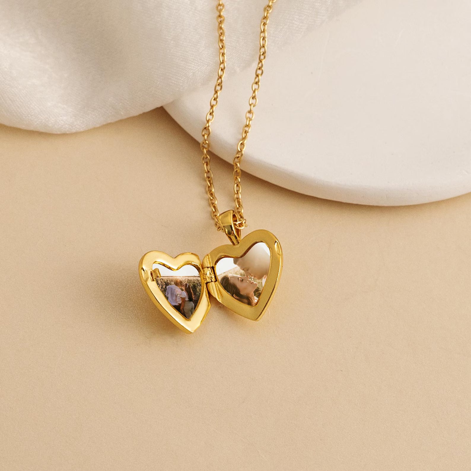 Collier photo personnalisé médaillon gravé coeur acier inoxydable