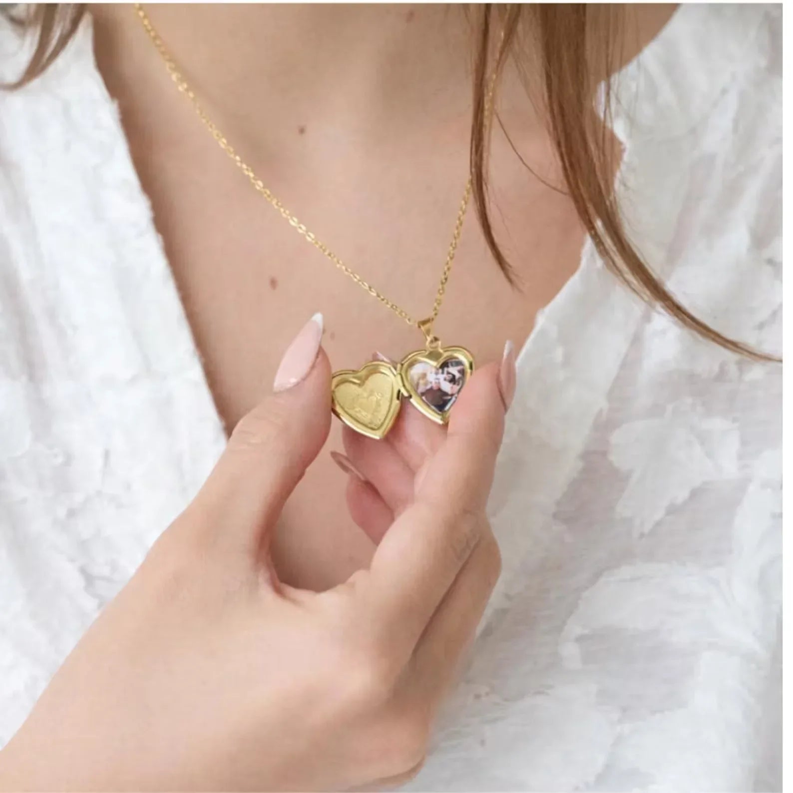 Collier photo personnalisé médaillon coeur motif gravé acier inoxydable - Doré / Modèle 1 / Collier sans photo